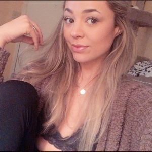 Meet your Posher, Sterling